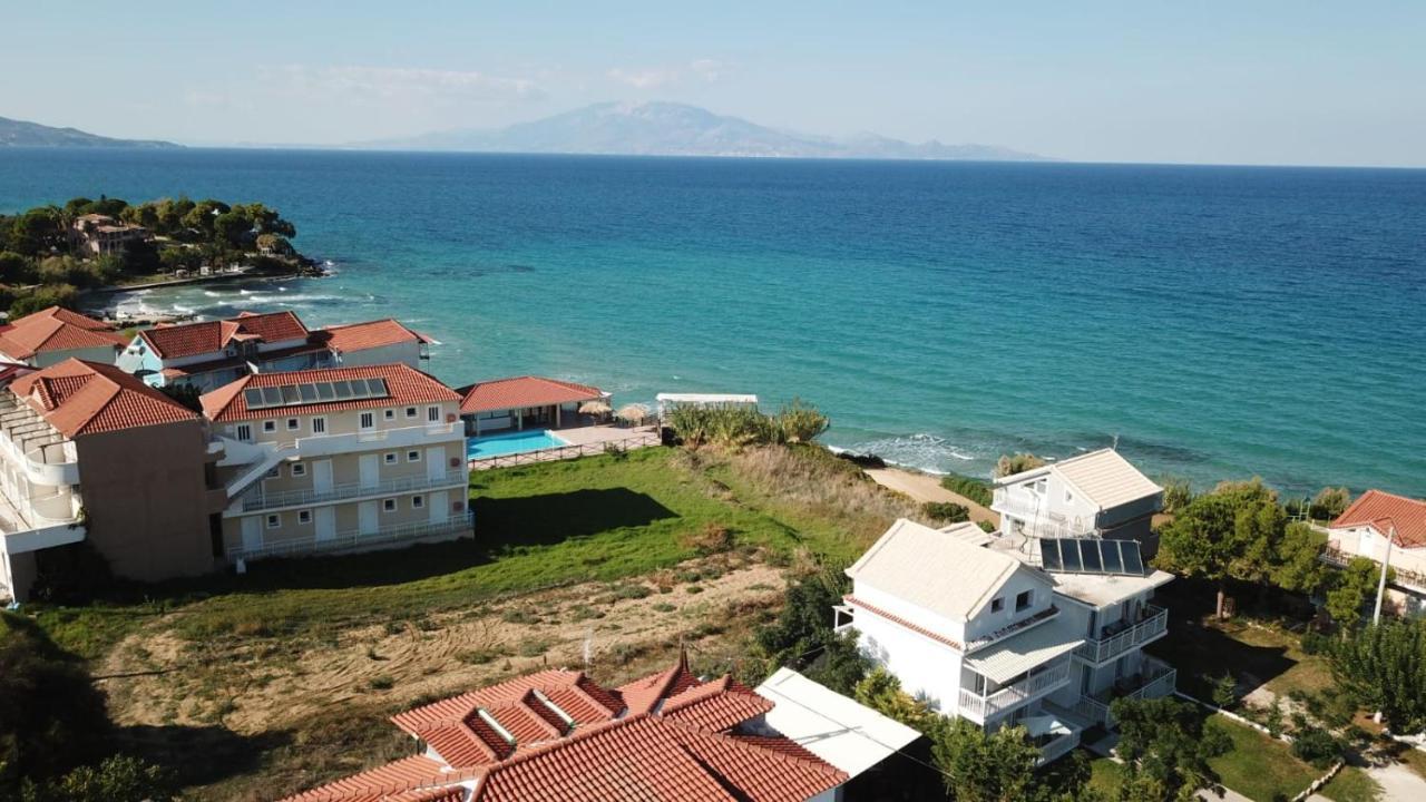 Villa Antonis Deluxe Apartments Амуди Екстериор снимка
