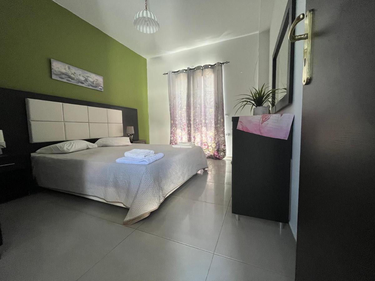 Villa Antonis Deluxe Apartments Амуди Екстериор снимка
