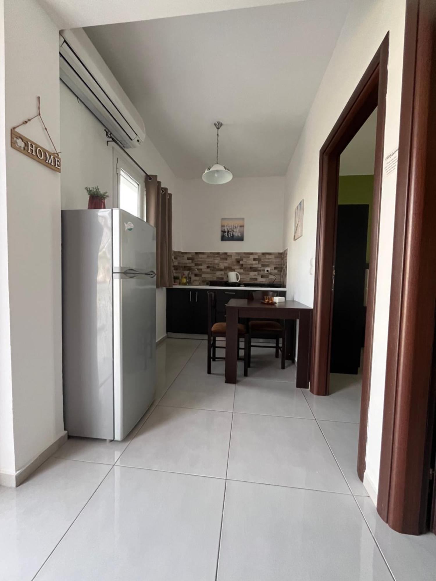 Villa Antonis Deluxe Apartments Амуди Екстериор снимка