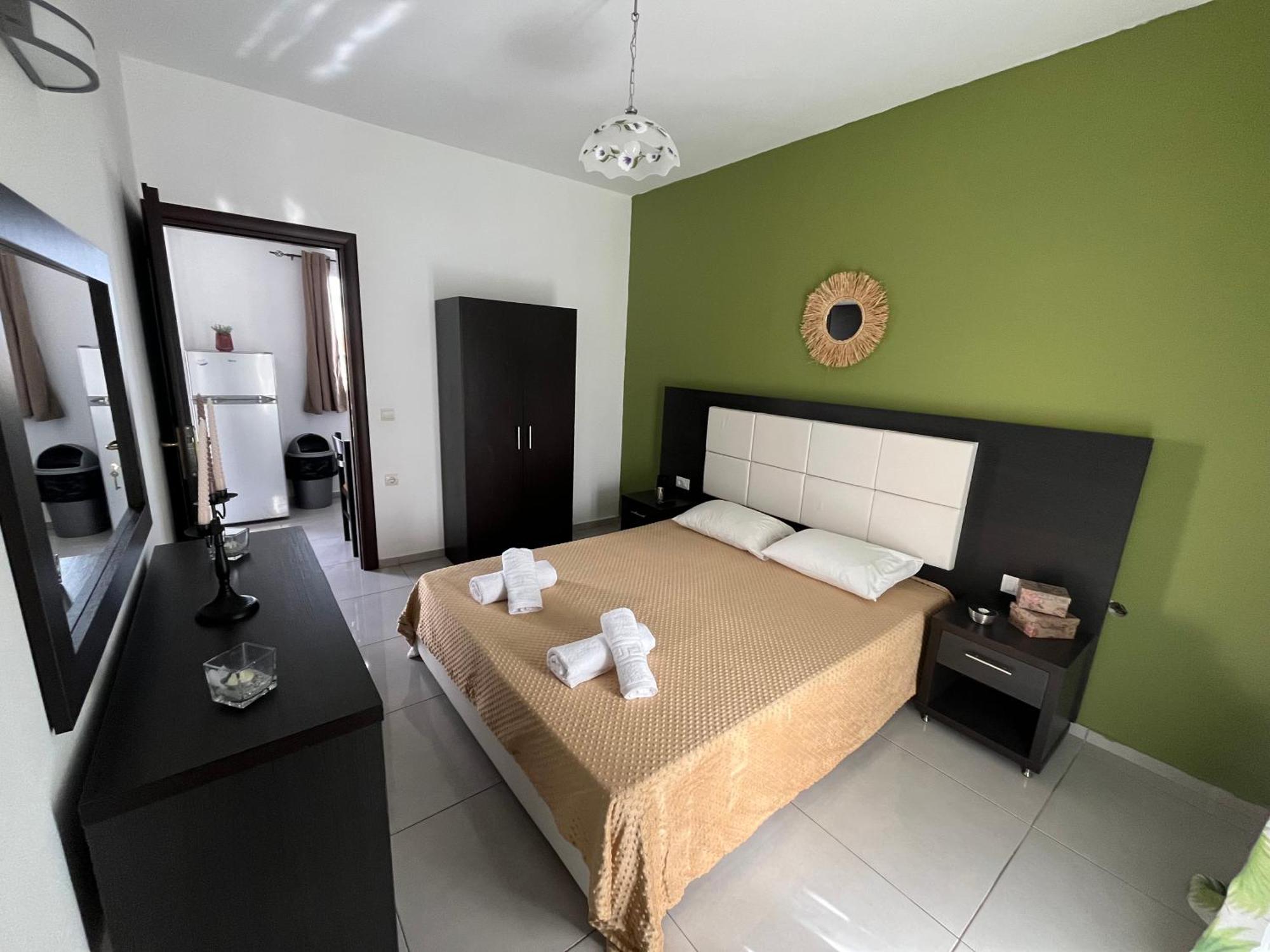 Villa Antonis Deluxe Apartments Амуди Екстериор снимка