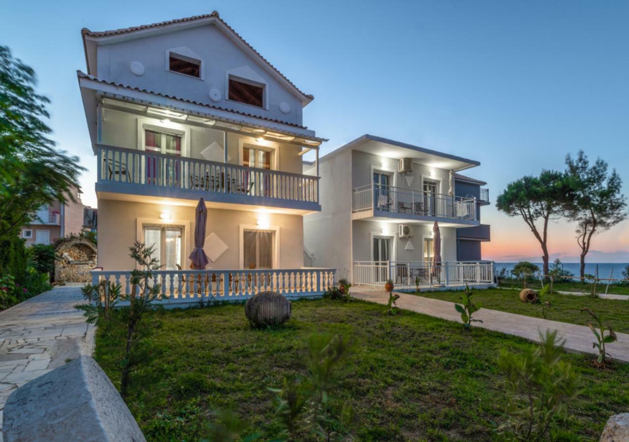 Villa Antonis Deluxe Apartments Амуди Екстериор снимка